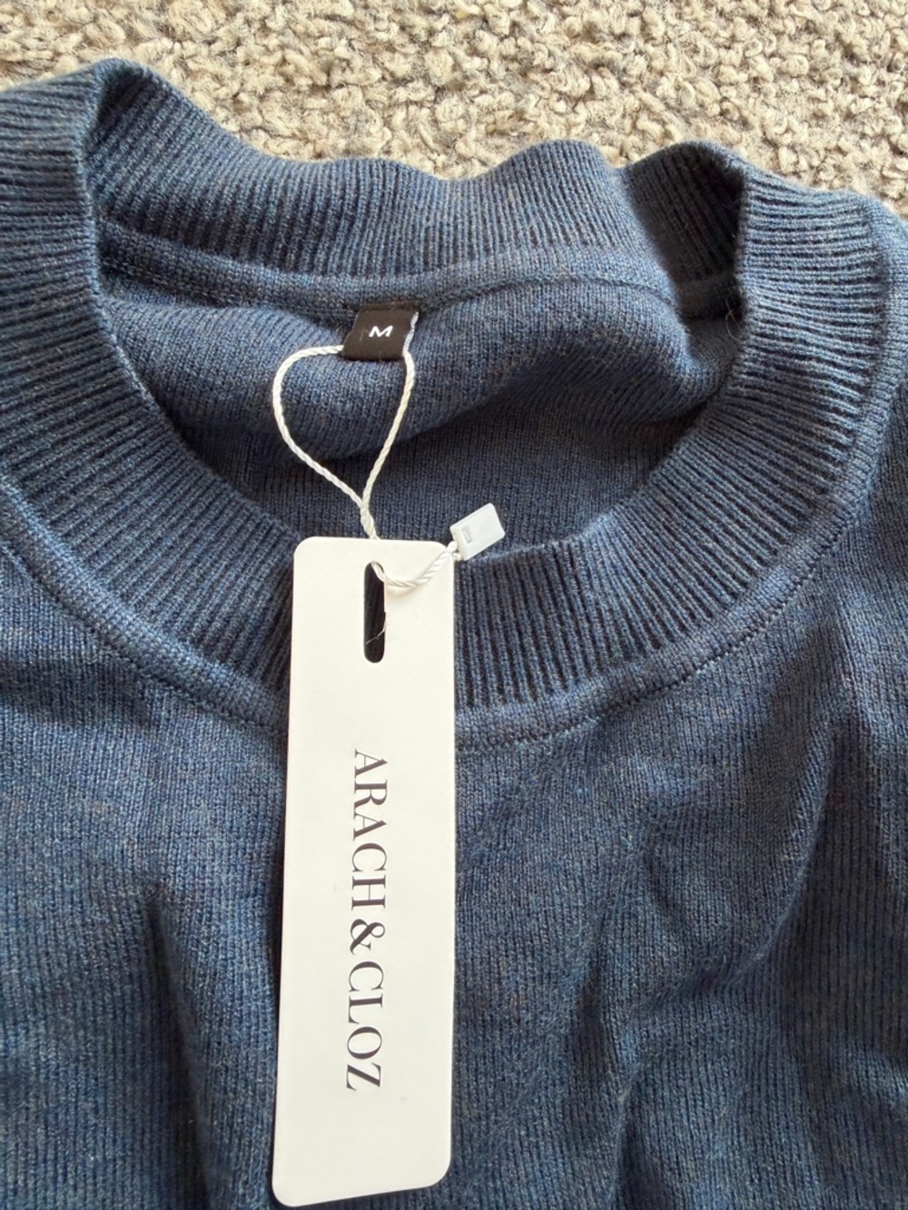 Classic Women's Crew Neck Sweater - Blue - Picture 10 of 16